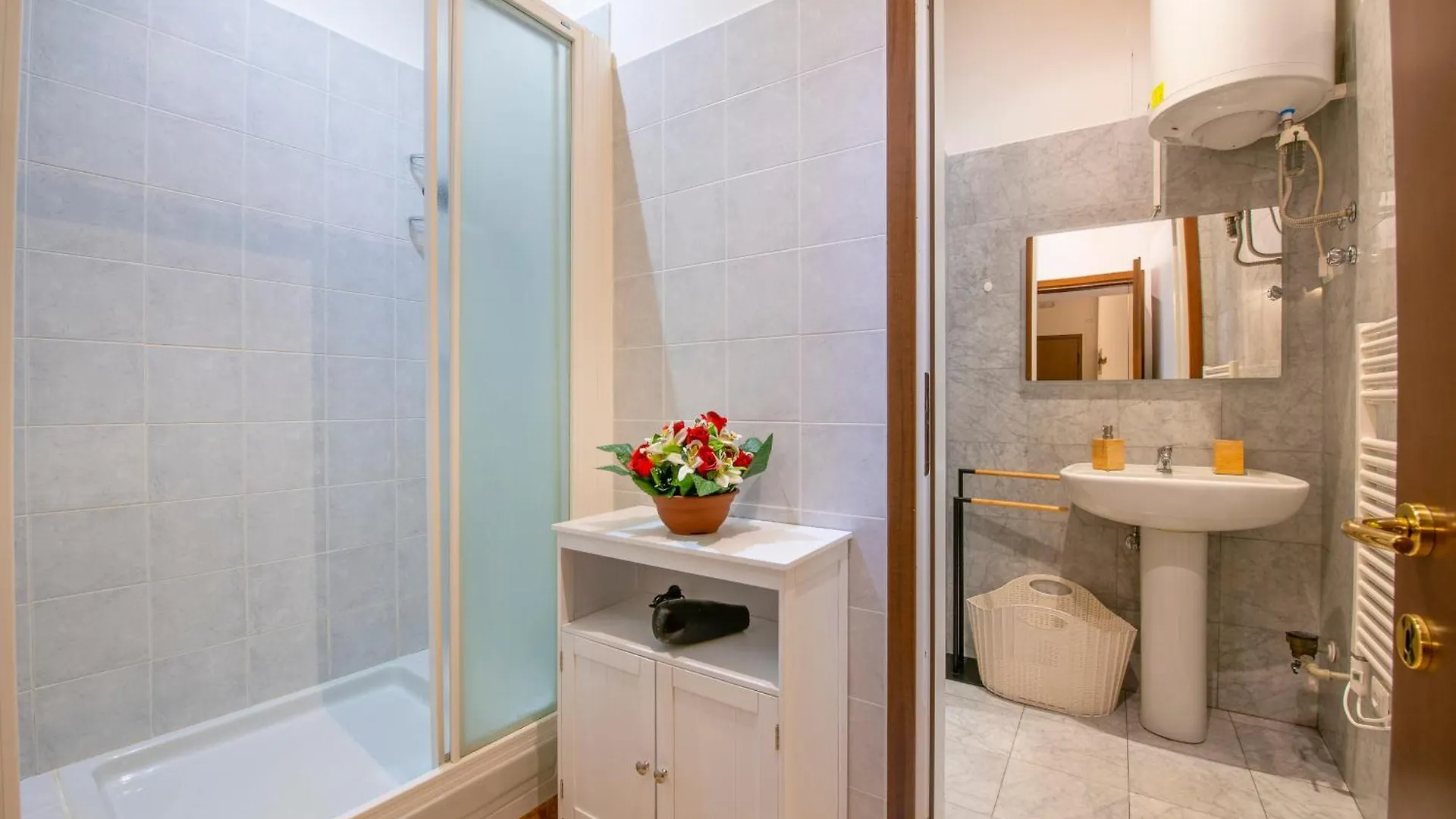 You&Me Mazzini Home Verona centro 0*,