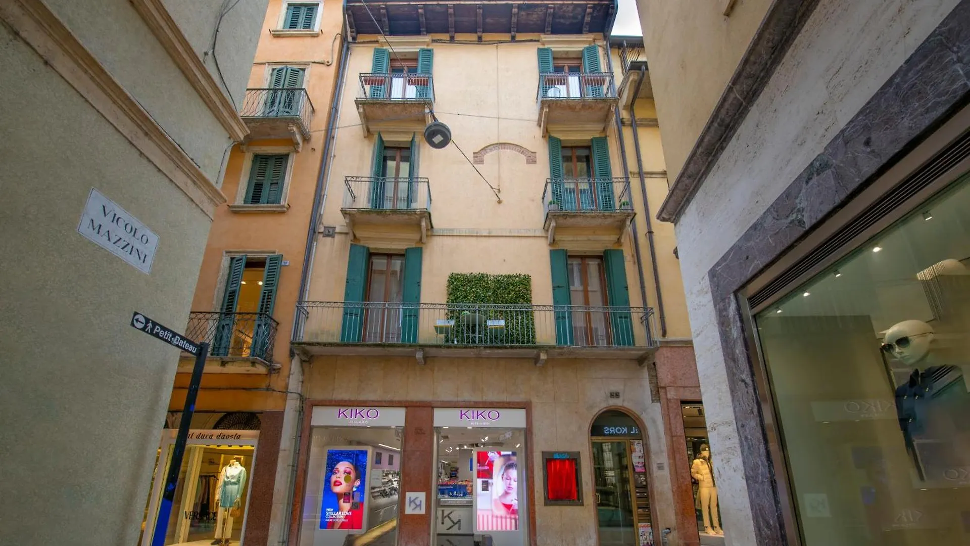 You&Me Mazzini Home Verona centro Italia